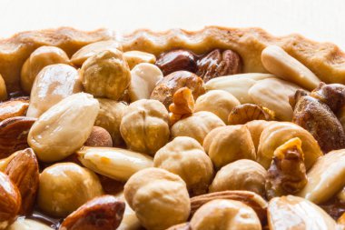 kurutulmuş meyve tart