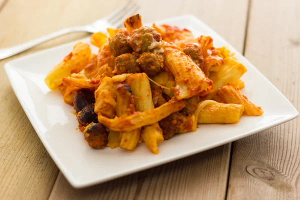 Pastas al horno con albóndigas — Foto de Stock