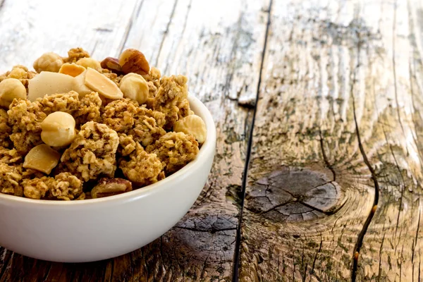 Cereales con almendras y cacahuetes — Foto de Stock