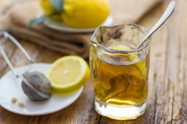 Lemon tea — Stock Photo, Image