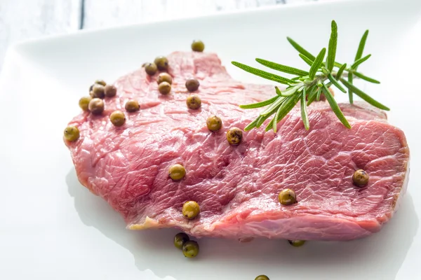 Carne de bovino com pimenta verde — Fotografia de Stock