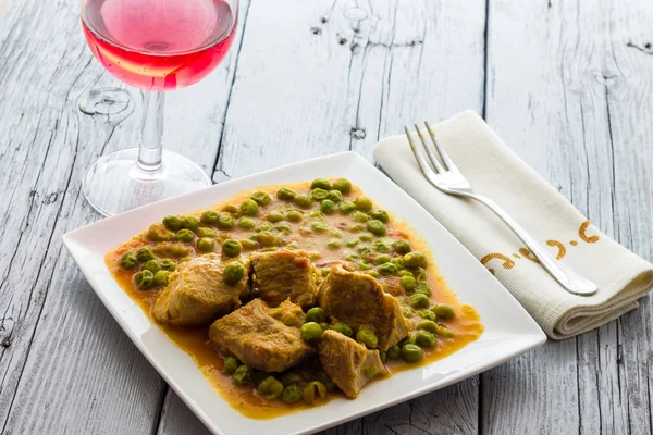 Stew with green peas — Stock Photo, Image