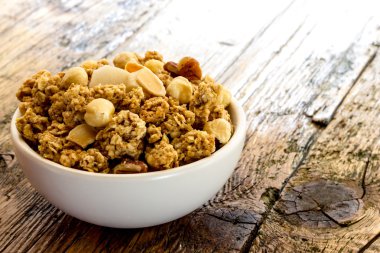 płatki z migdały i orzeszki ziemne