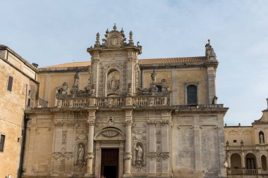 Lecce Puglia caddesi binaları