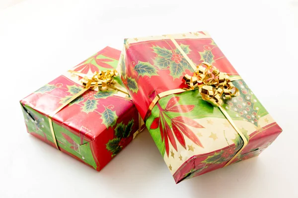 Presentes Natal Com Fundo Branco — Fotografia de Stock