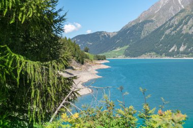 Resia Gölü, Val Venosta, Güney Tyrol İtalya