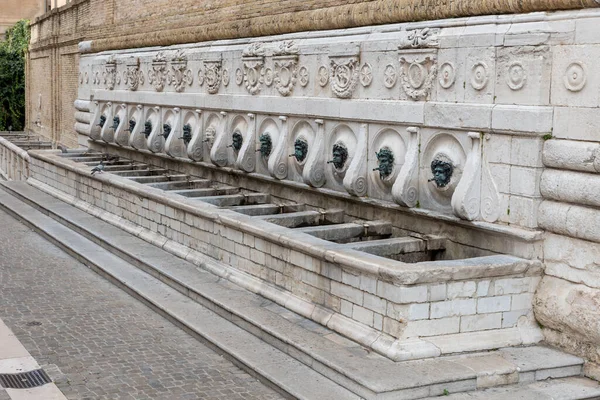 Fontana Del Calamo Delle Cannelle Ancona Włochy — Zdjęcie stockowe