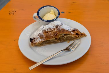 Özel kremalı çörek Val Venosta, Güney Tyrol İtalya