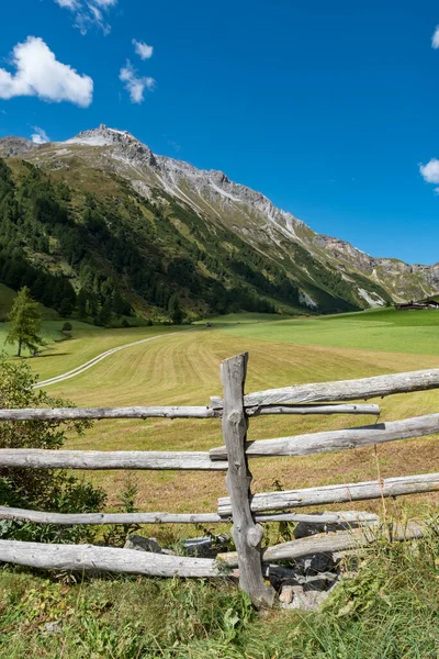 Trilha Montanha Sul Tirol Itália Vista — Fotografia de Stock