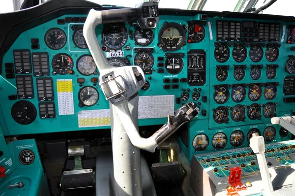 I kabinen transportflygplan — Stockfoto