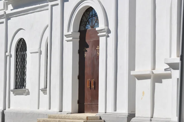 Entrada en la Iglesia Ortodoxa — Foto de Stock
