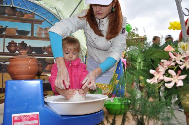 Seramik el sanatları öğrenme