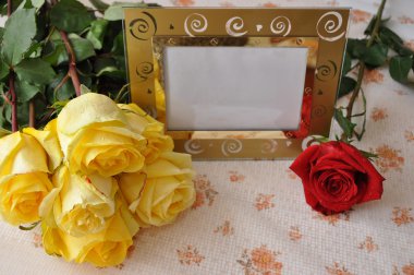 fotoğraf çerçevesi ve gül