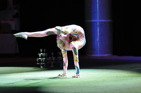 Kinesisk cirkus, 29.10.2012, stad i orenburg, södra ural, Ryssland — Stockfoto