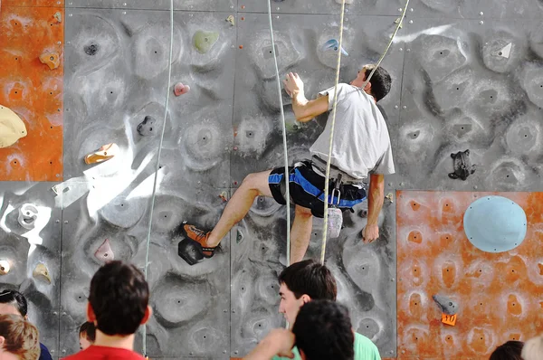 Competitions in rock climbing — Zdjęcie stockowe