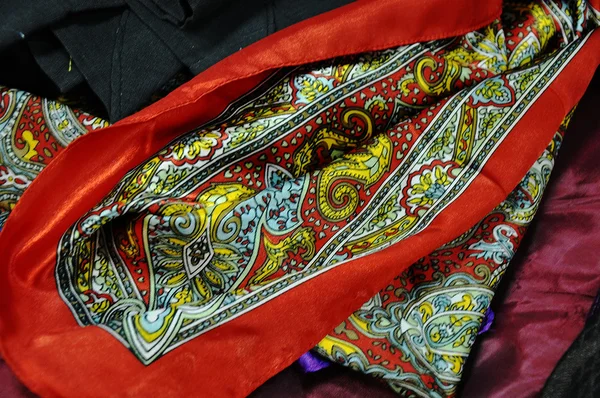 renkli şal ve eşarp Hindistan