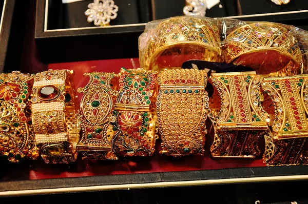 Färgglada armband från Indien — Stockfoto