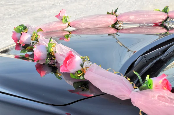 Decoração de carro de casamento — Fotografia de Stock