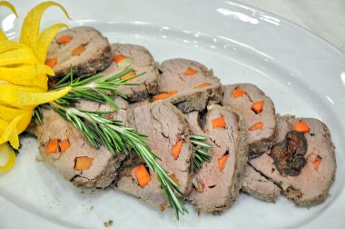 otlar ile eti soğuk aperatifler