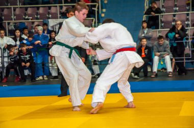 Judo yarışmaları gençler arasında