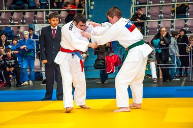 Judo yarışmaları gençler arasında