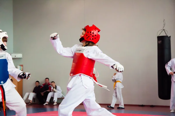 Taekwondo competition between girls — Stock Photo, Image