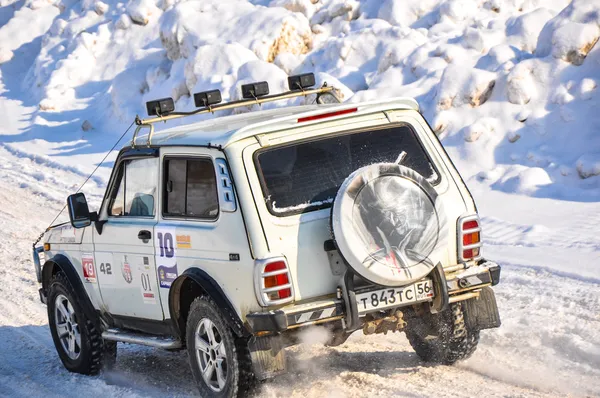 Зимовий спорт автолюбителів — стокове фото