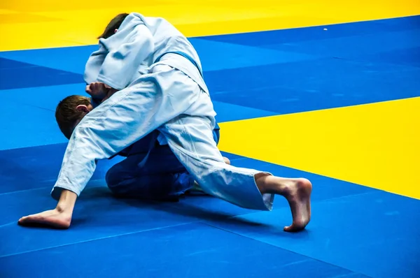Judo-Wettbewerbe bei den Junioren — Stockfoto