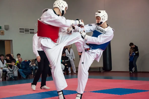 Samoobrony bez broni - taekwondo jest koreańskie sztuki walki — Zdjęcie stockowe