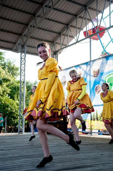 Dance on the Ivan Kupala day celebration — Stock Photo, Image