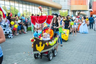 bir geçit töreni Puset