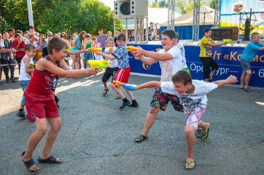 Ivan kupala tatil boyunca su dökme