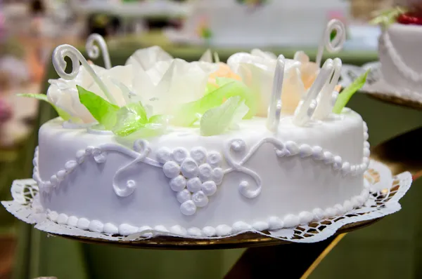 装饰婚礼蛋糕. — 图库照片