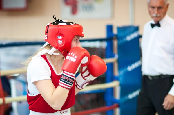 Competição Boxe entre meninas — Fotografia de Stock