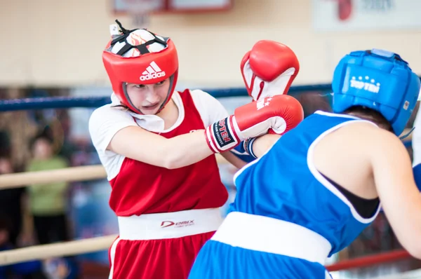 Competition Boxing between girls — Stock Photo, Image