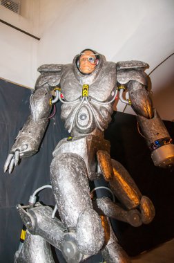 makinelerin yükselişi robotu