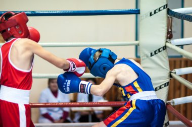 gençler arasında boks yarışmaları