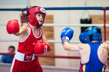 gençler arasında boks yarışmaları