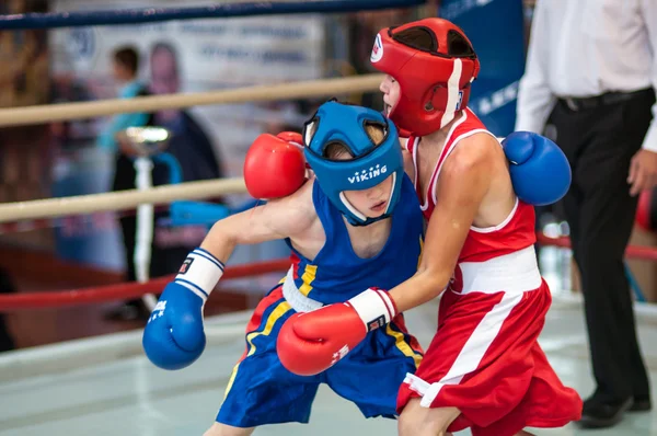 Competições Boxe entre jovens — Fotografia de Stock