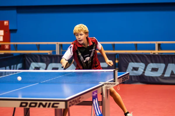 Play ping pong — Stock Photo, Image
