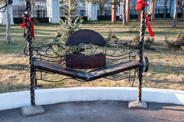 The bench of reconciliation in Orenburg — Stock Photo, Image