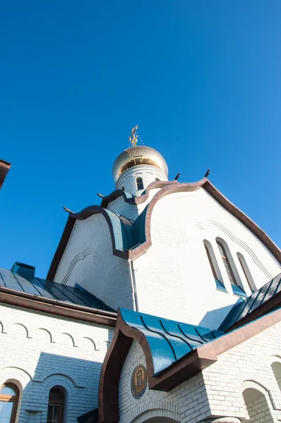 Orenburger stadtkirche zur heiligen dreifaltigkeit — Stockfoto