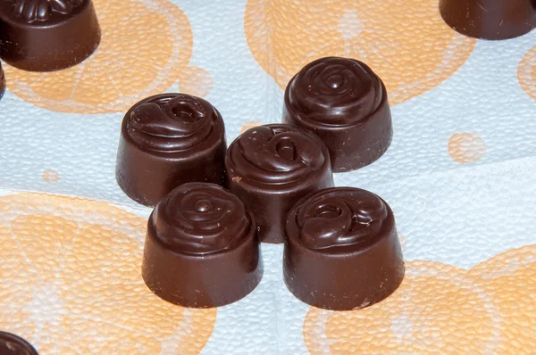 Bonbons au chocolat différents antidépresseurs sucrés — Photo