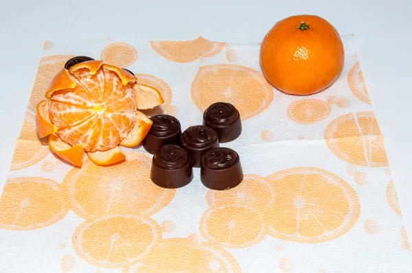 Tangerines and candy mandatory set Christmas gift — Stock Photo, Image