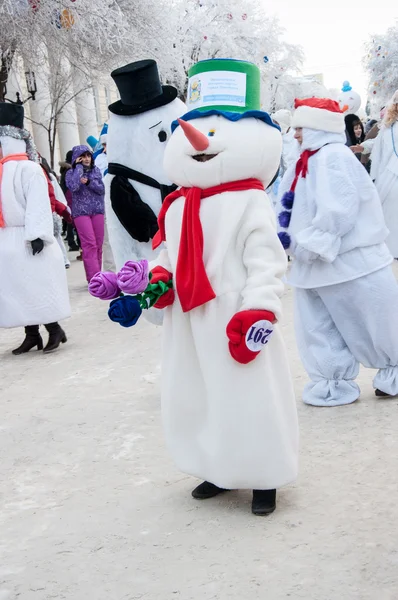 New year competition of snowmen — Stock Photo, Image