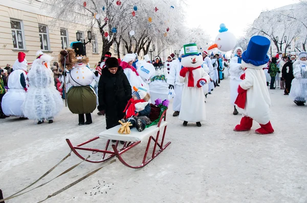 New year competition of snowmen. — Stock Photo, Image