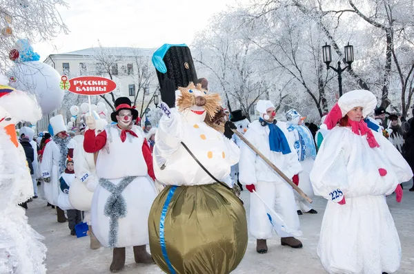 New year competition of snowmen. — Stock Photo, Image