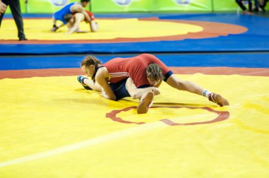 kızlar arasındaki rekabet güreş spor