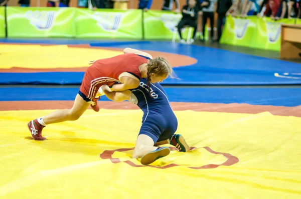 Deportes lucha libre competencia entre las niñas — Foto de Stock