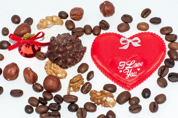 Herz-Schokolade-Bonbons am Valentinstag. — Stockfoto